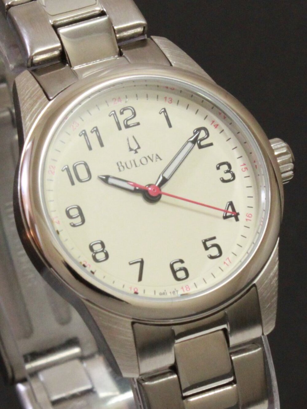 Bulova Classic Collection Ladies Stainless Watch Silver Tone Easy Read 28mm - Picture 5 of 10